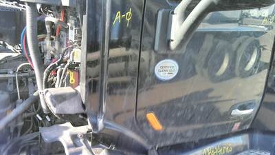 Peterbilt 579 Left Cowl