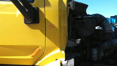 Peterbilt 579 Right Cowl