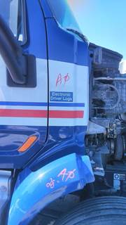 Peterbilt 579 Right Cowl