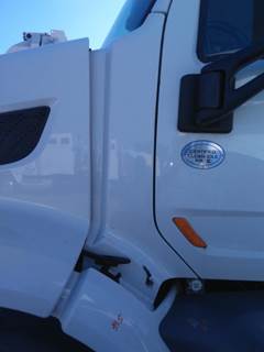 Peterbilt 579 Left Cowl