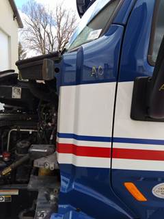 Peterbilt 579 Left Cowl