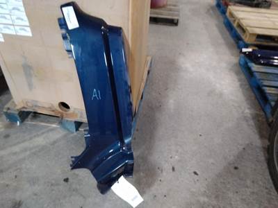 Peterbilt 579 Right Cowl