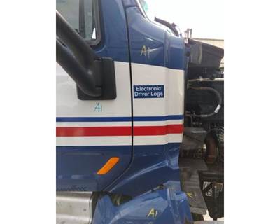 Peterbilt 579 Right Cowl