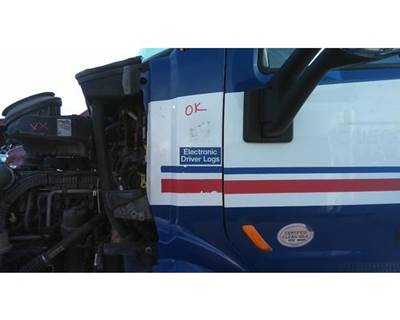 Peterbilt 579 Left Cowl