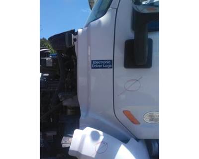 Peterbilt 579 Left Cowl