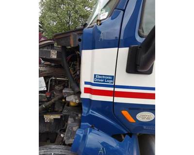 Peterbilt 579 Left Cowl
