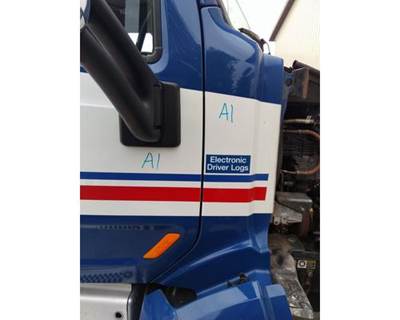 Peterbilt 579 Right Cowl