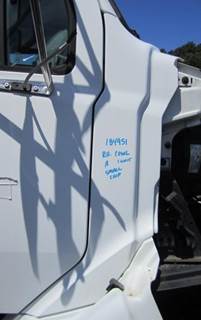 Sterling A9500 Right Cowl