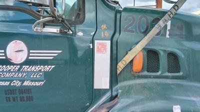 Sterling LT9500 Right Cowl