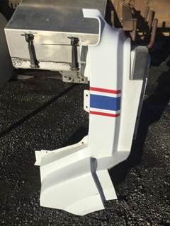 Volvo VNL Right Cowl