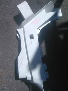 Volvo VNL Right Cowl