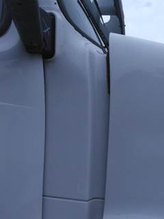 Volvo VNL Right Cowl