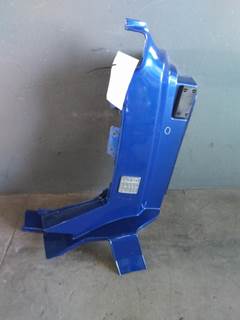 Volvo VNL Right Cowl