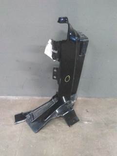 Volvo VNL Right Cowl