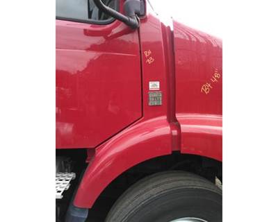 Volvo VNM Right Cowl