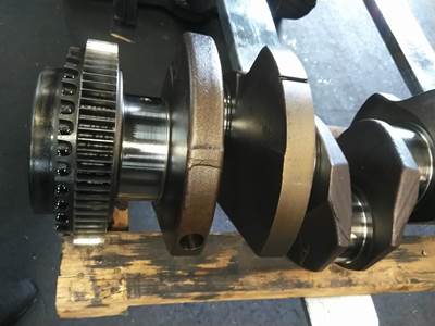 Caterpillar C15 Crankshaft for a CAT C15 (DUAL TURBO-ACERT-EGR)