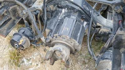 Eaton-Spicer D46170R525 Cutoff for a Hendrickson HN 460 (3/96 - PRESENT)