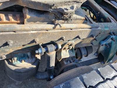 Eaton-Spicer DS404RTBD Cutoff for a Freightliner FAS AIRLINER EARLY TANDEM