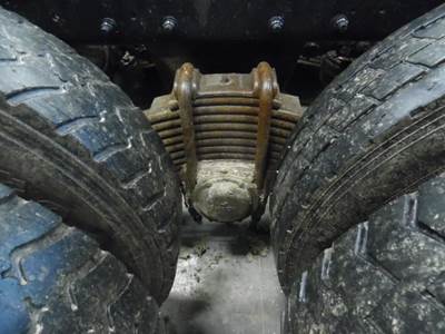 Mack CRD92R417 Cutoff for a Mack Manufacturer SS44 CAMELBACK