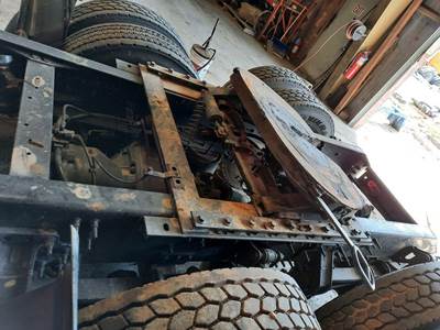 Meritor-Rockwell MD2014XR247 Cutoff for a Volvo Manufacturer CORPORATE AIR TANDEM