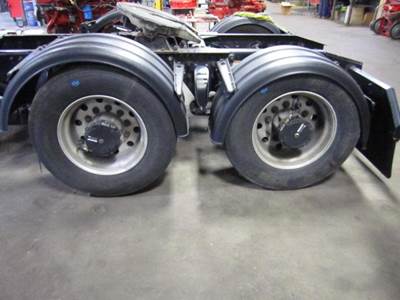 Meritor-Rockwell MD2014XR325 Cutoff for a Freightliner FAS II AIRLINER LATE TANDEM