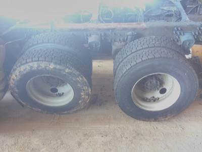 Meritor-Rockwell RT40145FR293 Cutoff for a Volvo Manufacturer CORPORATE AIR TANDEM