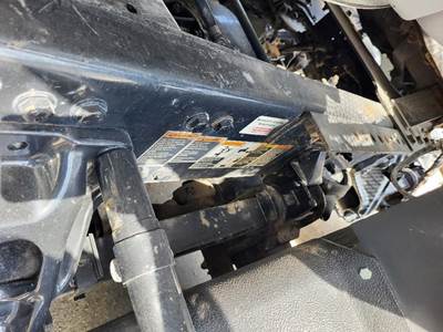 Paccar MV2014PR279 Cutoff for a Paccar LOW AIR RIDE