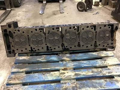 Detroit DD15 Cylinder Head
