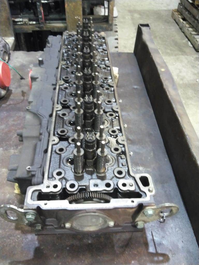 Detroit DD15 Cylinder Head For Sale Toledo, OH 2316362