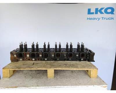 Detroit DD15 Cylinder Head