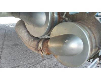 Cummins ISB 6.7L Right DPF Assembly for a Cummins ISB-CR-6.7 (REAR GEAR)