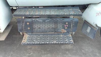 Cummins ISB Right DPF Assembly for a Cummins ISB-CR-6.7