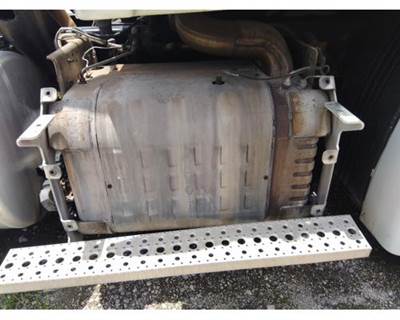 Detroit DD13 DPF Assembly