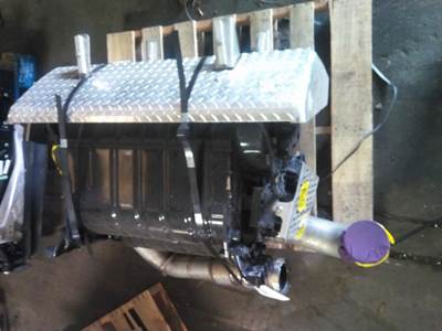 Detroit DD15 DPF Assembly
