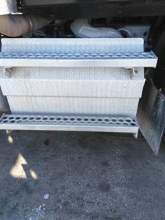 Detroit DD16 DPF Assembly