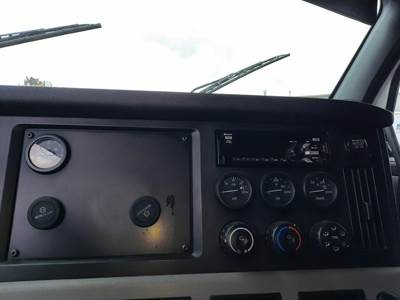 Freightliner Cascadia 126 Dash Panel