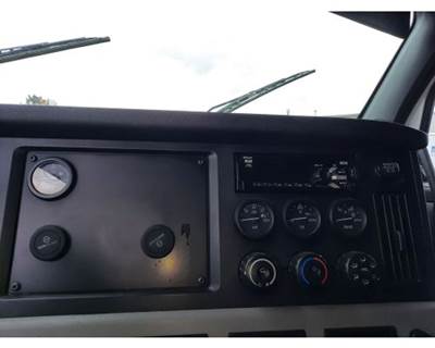 Freightliner Cascadia 126 Dash Panel