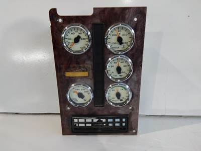 International 9200i Dash Panel