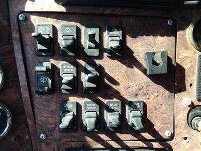 International 9900i Dash Panel