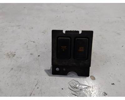 2006 Isuzu FTR Dash Panel, Part # 2521419