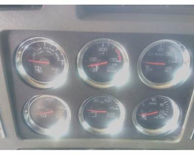 Used 2015 Kenworth T680 Dash Panel with 6 Gauges