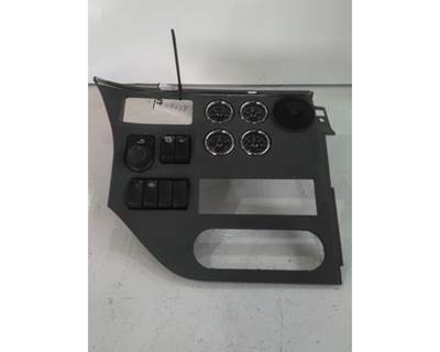2016 Peterbilt 579 Dash Center Panel with Switches and Gauges