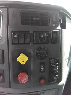 2015 Peterbilt 587 Dash Panel with Park Air Brake Switches