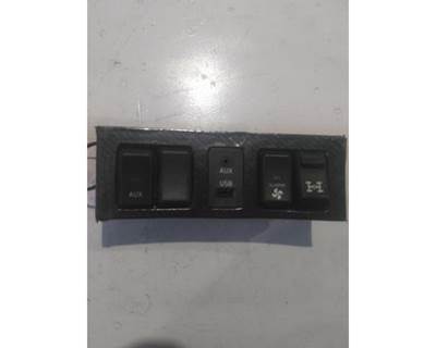 2013 Volvo VNL Dash Switch Panel with USB/AUX Ports