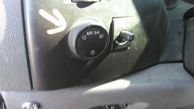 Chevrolet Silverado 1500 Headlamp Switch for a Chevrolet 1500 SILVERADO (99-CURRENT)