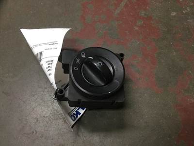 Freightliner Cascadia 125 Headlamp Switch