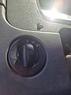 Freightliner Cascadia 125 Headlamp Switch