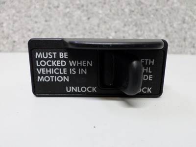 Freightliner Cascadia 125 Fifth Wheel Slide Switch