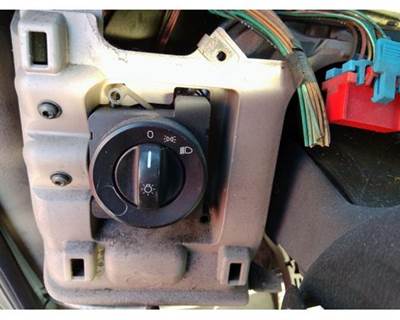 Freightliner Cascadia 125 Dashboard Switch