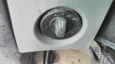 Freightliner Cascadia 126 Left Headlamp Switch